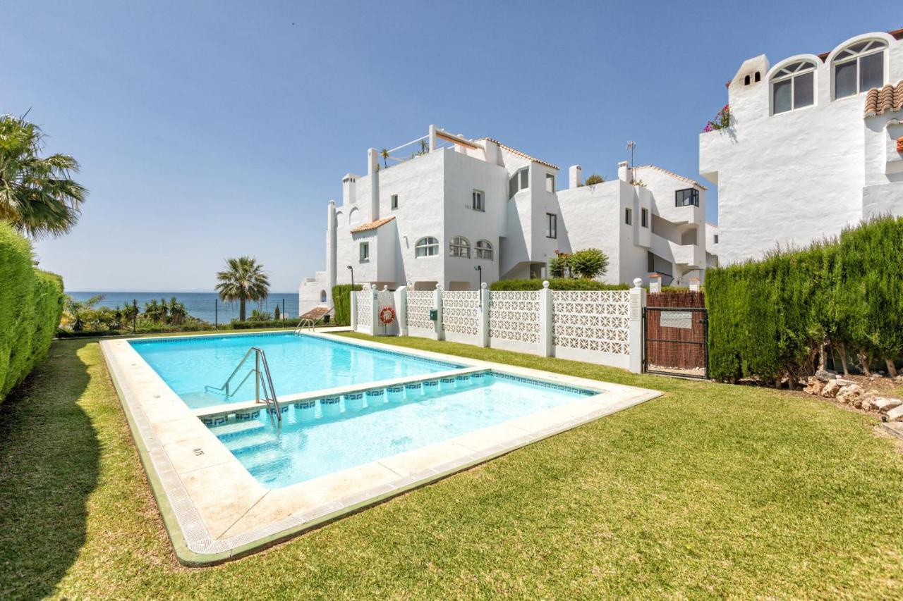Front Sea View Penthouse Διαμέρισμα Εστεπόνα Εξωτερικό φωτογραφία