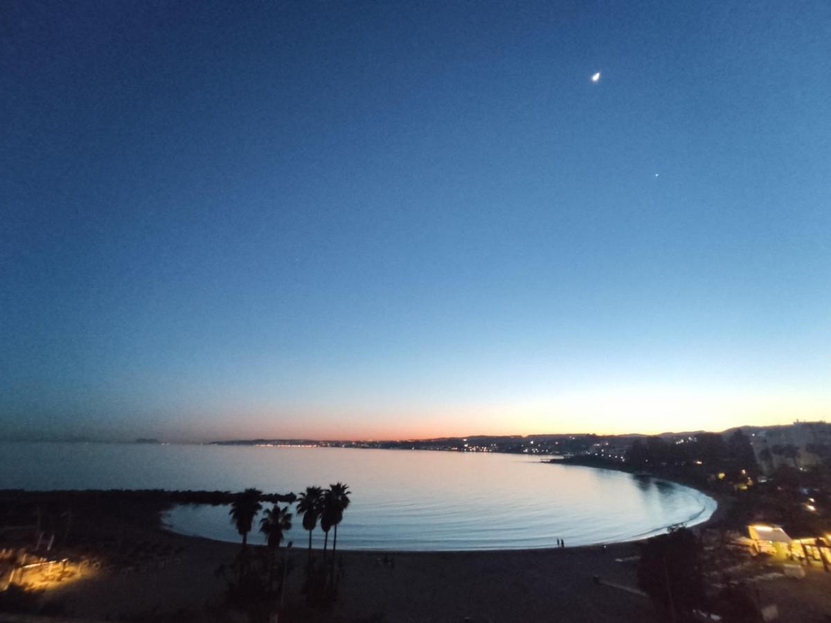 Front Sea View Penthouse Διαμέρισμα Εστεπόνα Εξωτερικό φωτογραφία