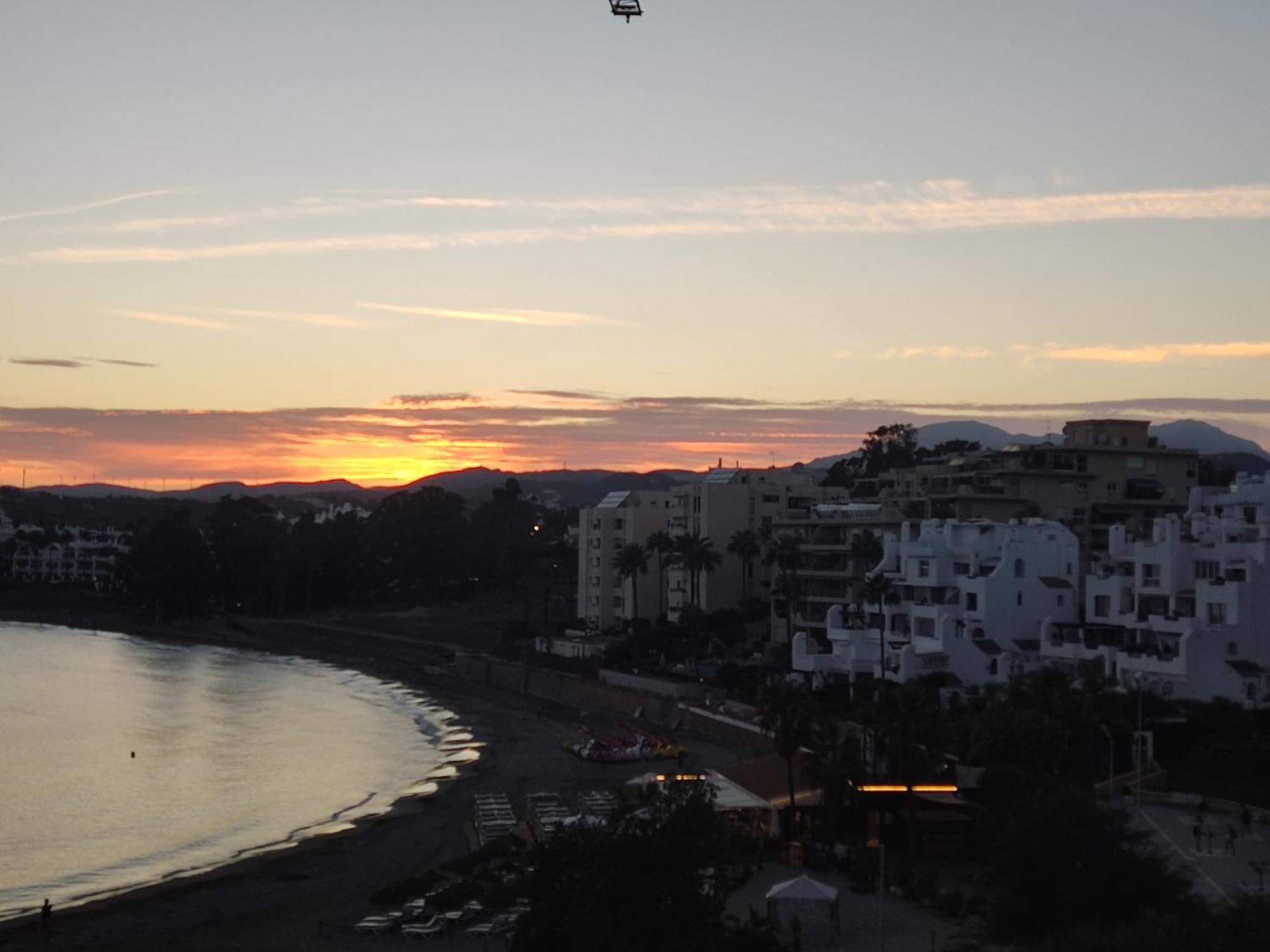 Front Sea View Penthouse Διαμέρισμα Εστεπόνα Εξωτερικό φωτογραφία