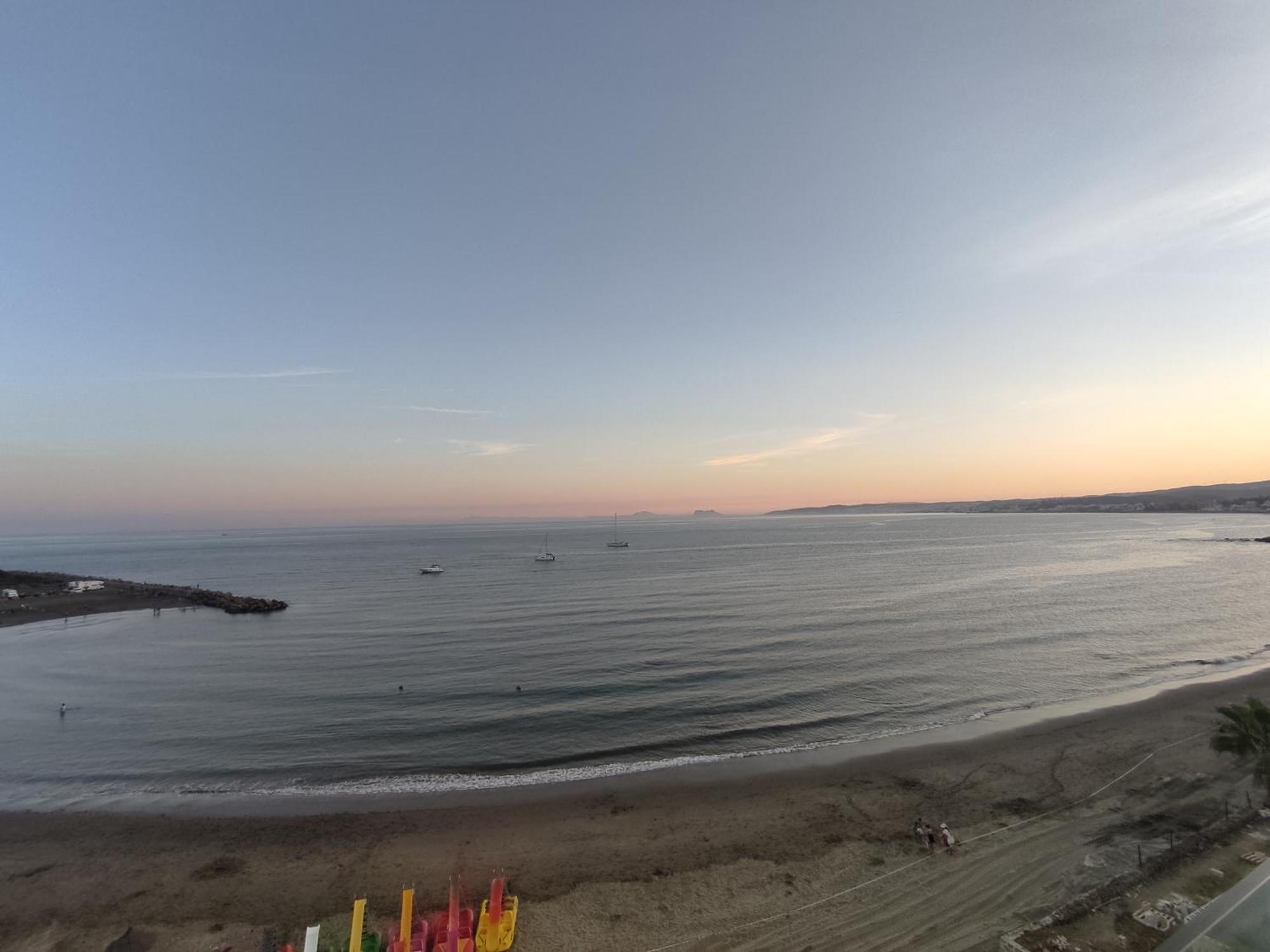 Front Sea View Penthouse Διαμέρισμα Εστεπόνα Εξωτερικό φωτογραφία